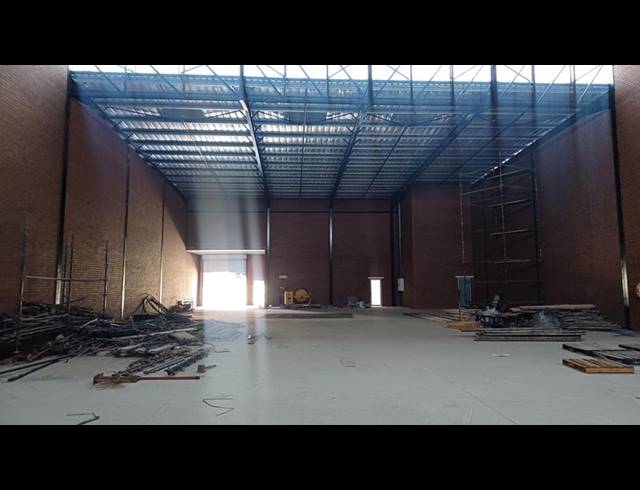 INDUSTRIAL PROPERTY TO RENT IN KOSMOSDAL